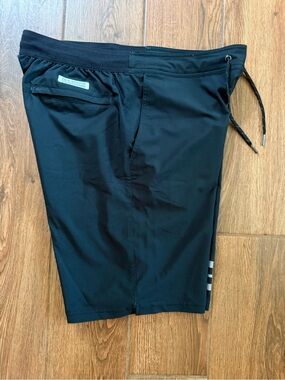 Fair harbor performance shorts 10” / men’s medium